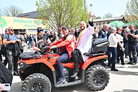 Vseslovenski blagoslov motoristov in motorjev v Mirni Peci 21042025 (3)